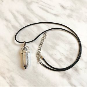 🎉 New Chrome Silver Gemstone Pendant Necklace